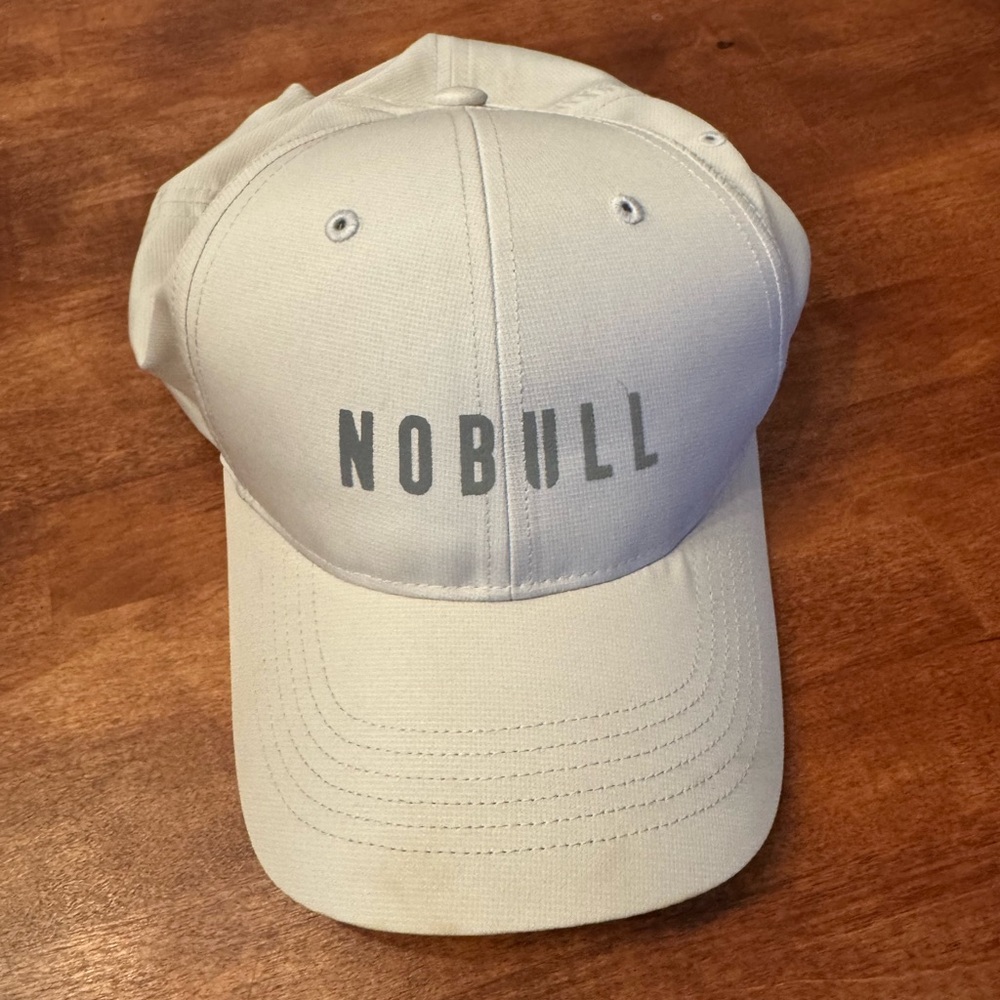 NOBULL White Training Hat